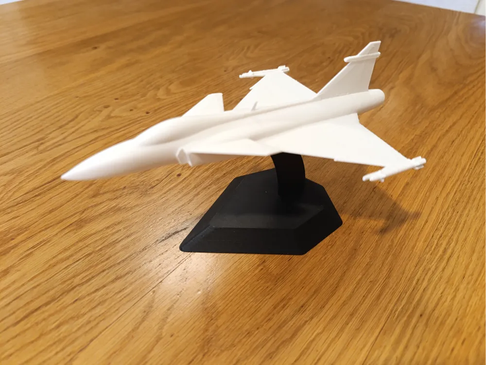 Saab JAS 39 Gripen – Övrigt i PLA